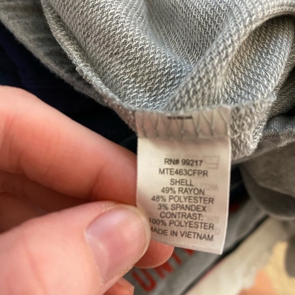 CHARMING Charlie’s Off -The-Shoulder Top - Picture 6 of 6